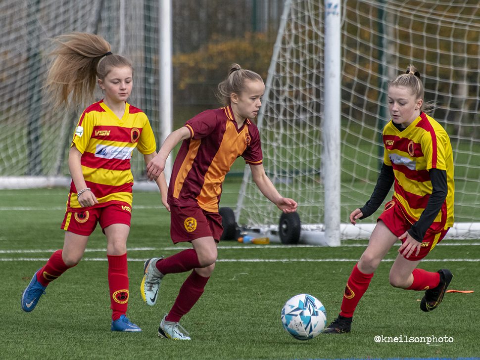 Rossvale girls team in a match at Huntershill